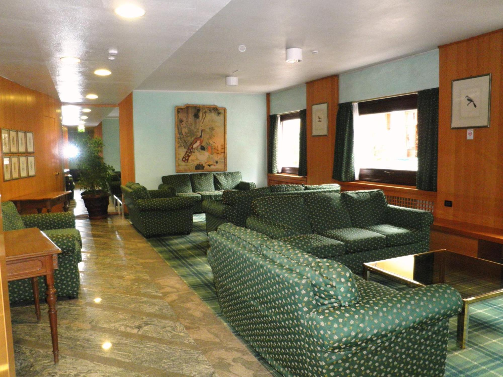 Residence Hotel Sport Campiglio Мадона ди Кампильо Екстериор снимка