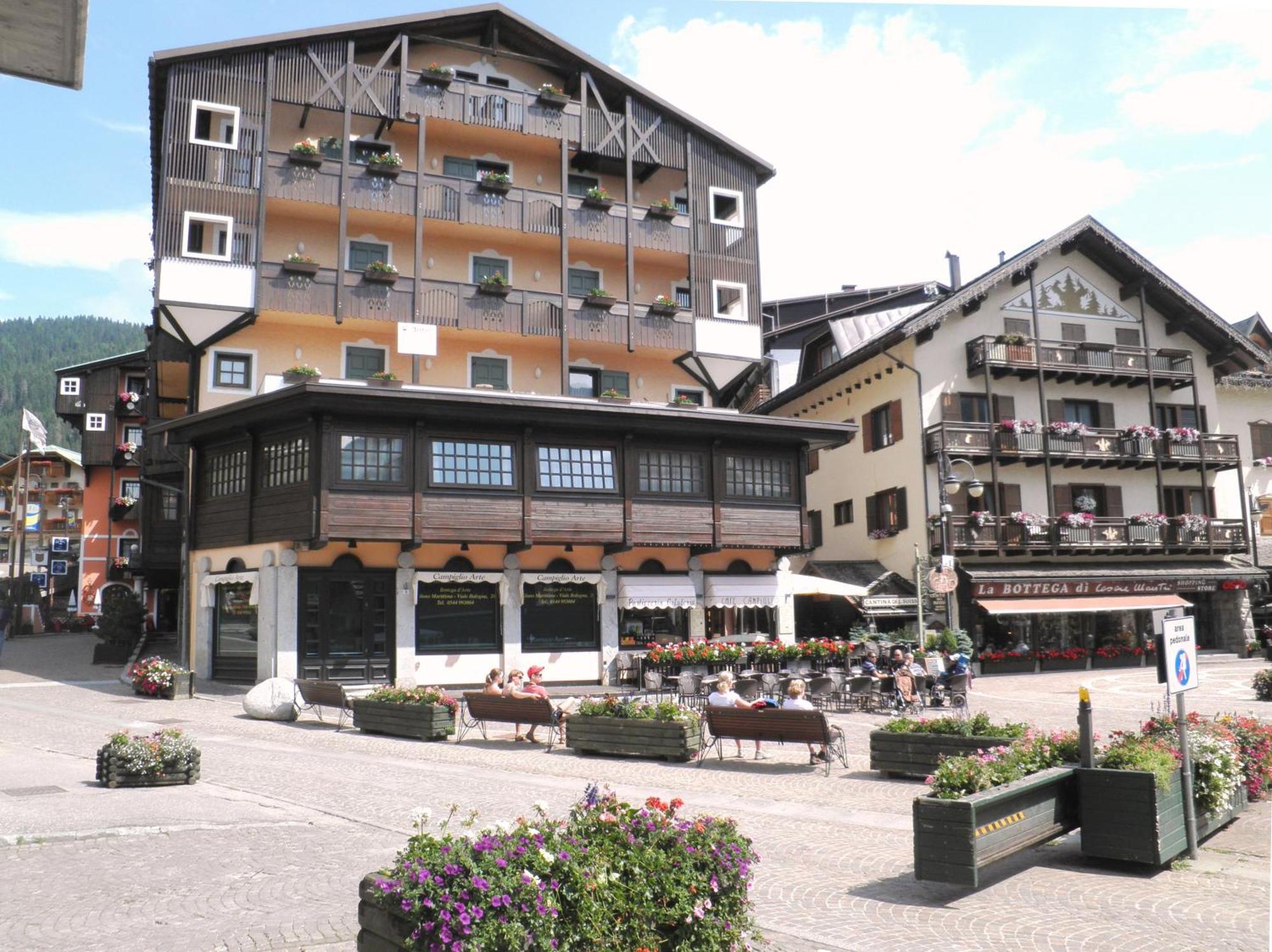 Residence Hotel Sport Campiglio Мадона ди Кампильо Екстериор снимка